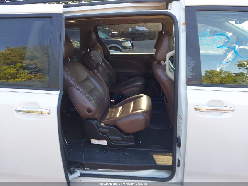 2019 Toyota Sienna VIN 5TDDZ3DC3KS218530 IAAI salvage auction — FRONT END, Salvage Title, sold $12,225 on 2026-08-25 (photo 8)