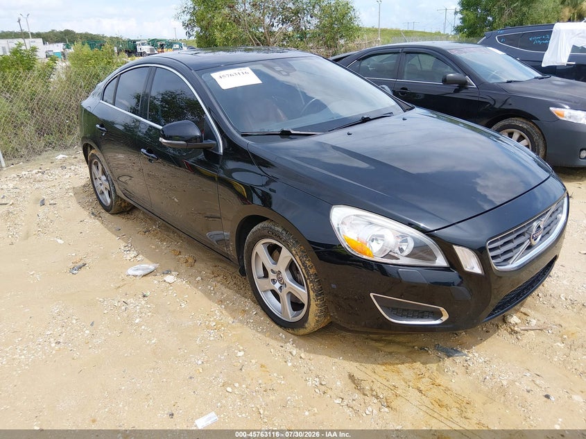 2013 Volvo S60 VIN YV1612FS2D1233738 IAAI salvage auction — REAR END, Salvage Title, sold $350 on 2026-08-11 (photo 1)