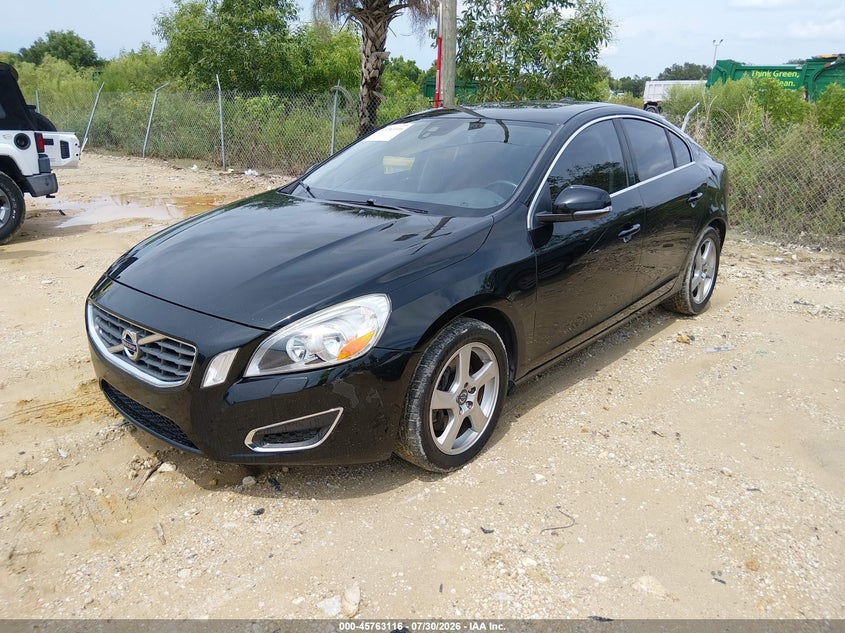 2013 Volvo S60 VIN YV1612FS2D1233738 IAAI salvage auction — REAR END, Salvage Title, sold $350 on 2026-08-11 (photo 2)