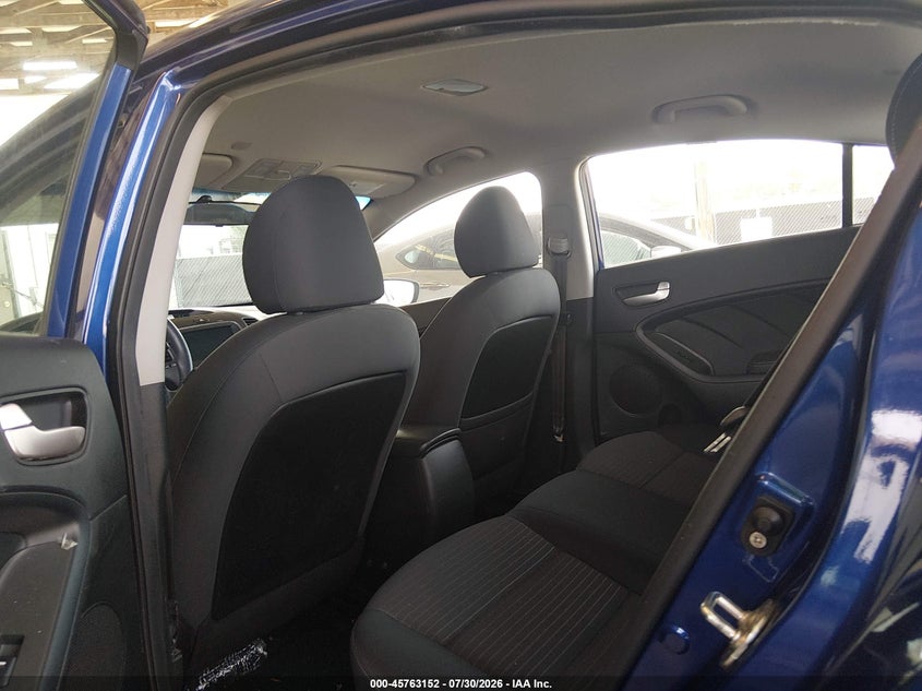2018 Kia Forte VIN 3KPFL4A70JE184966 IAAI salvage auction — SIDE, Salvage Title, sold $1,250 on 2026-09-01 (photo 8)