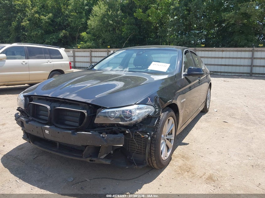 2015 BMW 5er VIN WBA5A7C58FD628289 IAAI salvage auction — FRONT END, Salvage Title, sold $4,050 on 2026-08-14 (photo 2)