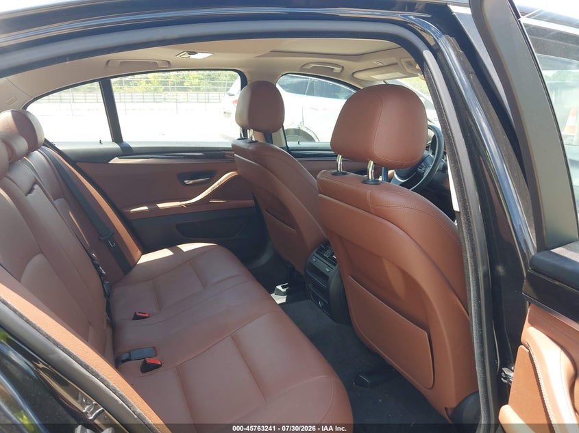 2015 BMW 5er VIN WBA5A7C58FD628289 IAAI salvage auction — FRONT END, Salvage Title, sold $4,050 on 2026-08-14 (photo 8)