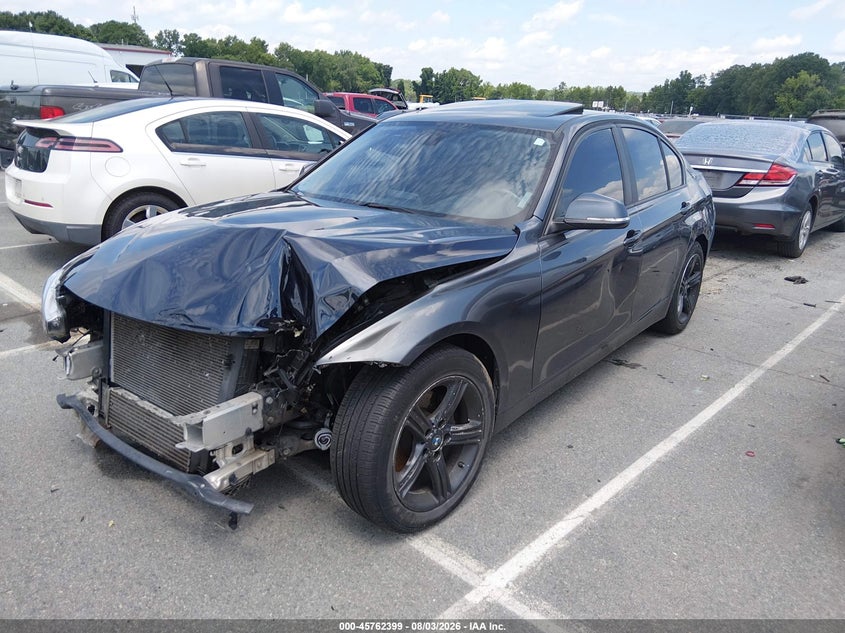 2014 BMW 3er VIN WBA3C1C57EK111140 IAAI salvage auction — FRONT END, Salvage (North Carolina), sold $425 on 2026-08-17 (photo 2)
