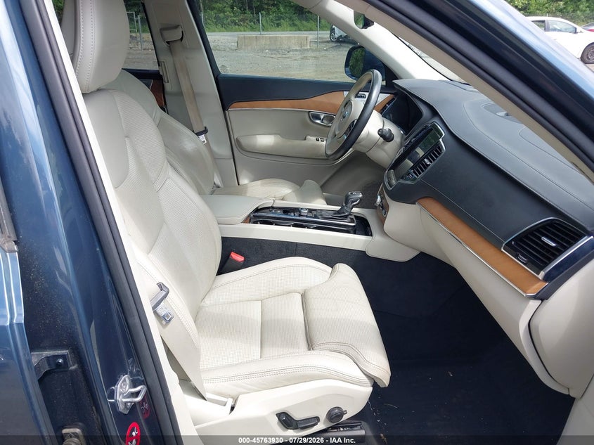 2018 Volvo Xc90 VIN YV4A22PL3J1344652 IAAI salvage auction — NORMAL WEAR, Salvage Title, sold $6,925 on 2026-08-19 (photo 5)