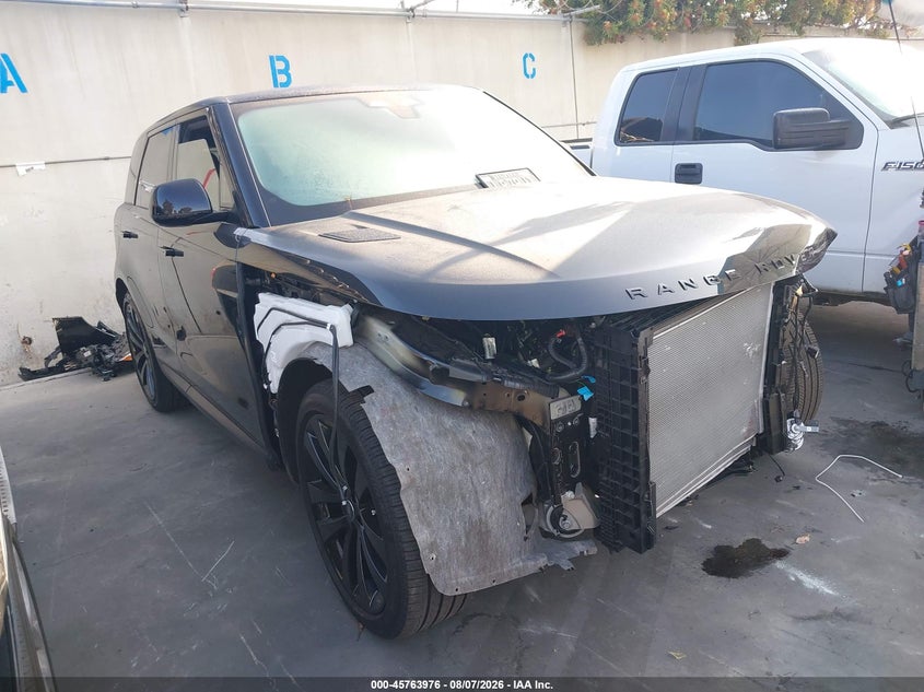 2025 Land rover Range rover sport VIN SAL1P9EUXSA498164 — IAAI salvage auction photo
