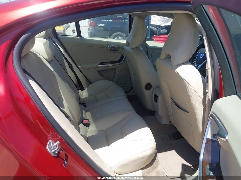 2014 Volvo S60 VIN YV1612FS9E2295813 IAAI salvage auction — RIGHT FRONT, Salvage Title, sold $700 on 2026-08-19 (photo 8)