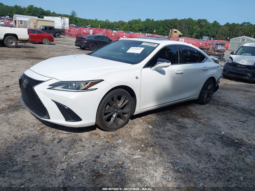 2019 Lexus ES 350 VIN 58ABZ1B13KU007261 IAAI salvage auction — REAR END, Salvage Title, sold $13,800 on 2026-09-26 (photo 2)