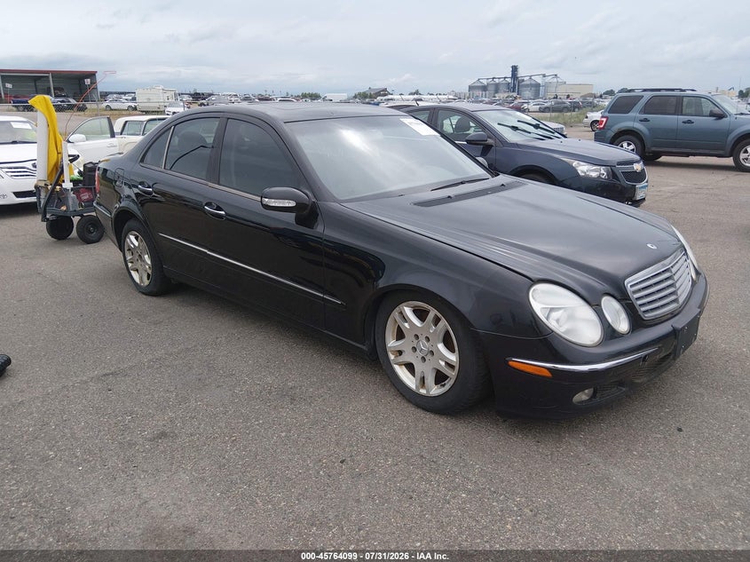 2005 Mercedes-benz E-class VIN WDBUF82J15X170451 IAAI salvage auction — RIGHT FRONT, Clear (Minnesota), sold $275 on 2026-08-17 (photo 1)