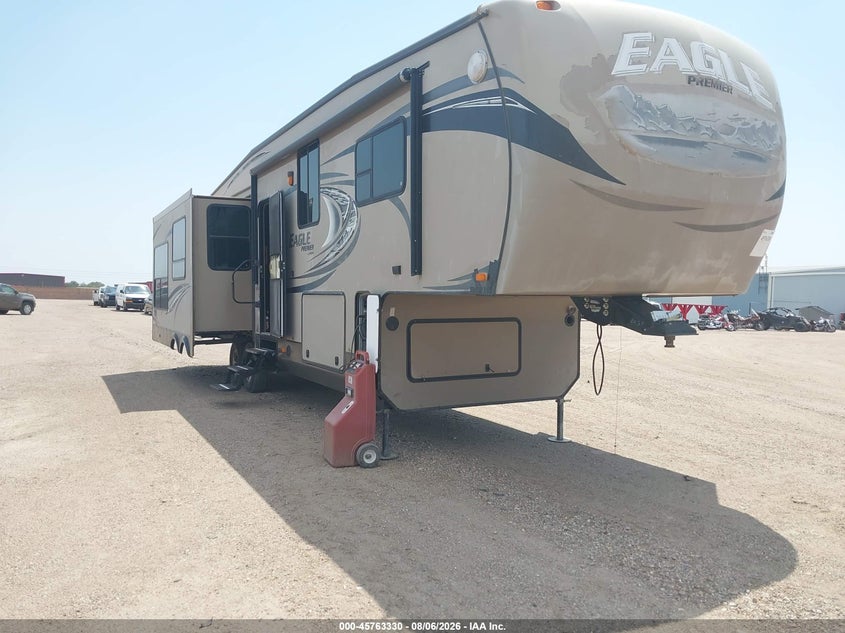 2013 Jayco Eagle VIN 1UJCJ0BU2D1LM0115 — IAAI salvage auction photo
