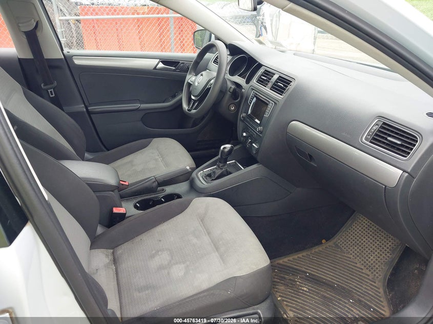 2017 Volkswagen Jetta VIN 3VW2B7AJ6HM369079 IAAI salvage auction — FRONT END, Salvage Title, sold $875 on 2026-09-11 (photo 5)