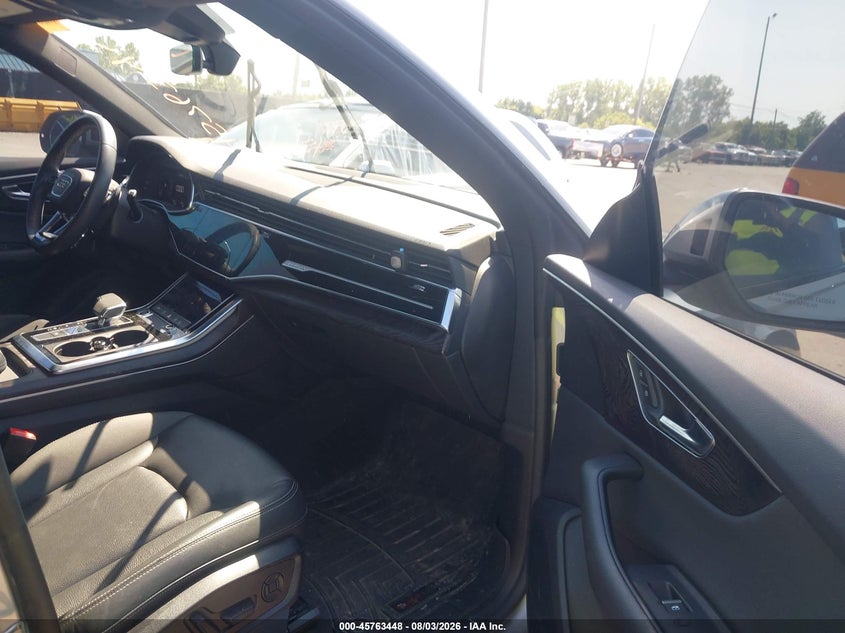 2021 Audi Q8 VIN WA1EVAF10MD006287 IAAI salvage auction — HAIL, Salvage Title, sold $22,000 on 2026-09-08 (photo 5)