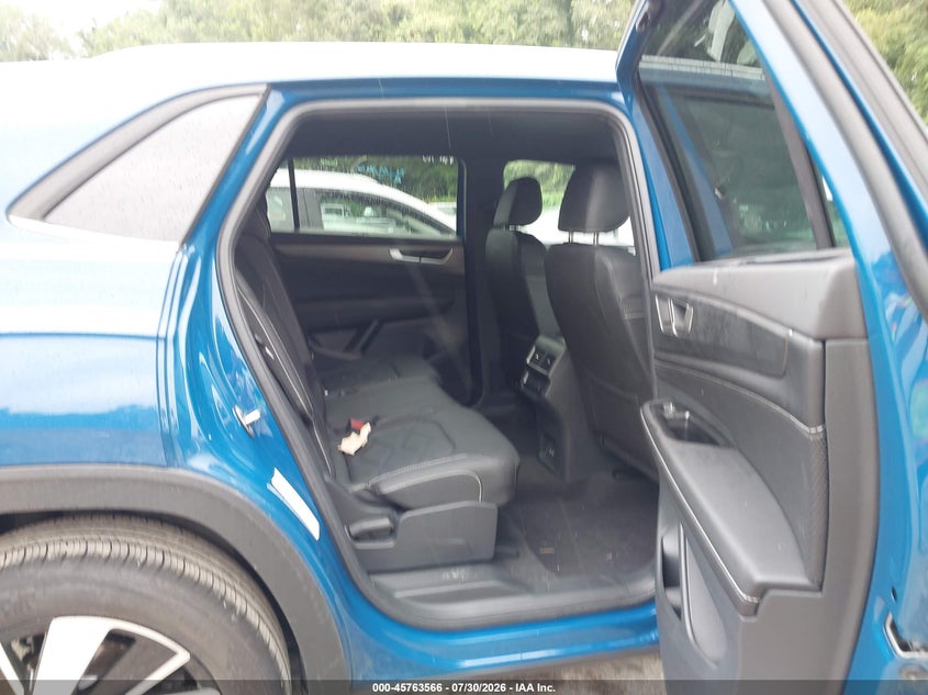 2026 Volkswagen Atlas cross sport VIN 1V2HC2CA2TC222065 IAAI salvage auction — REAR END, Salvage Title, sold $24,150 on 2026-08-12 (photo 8)