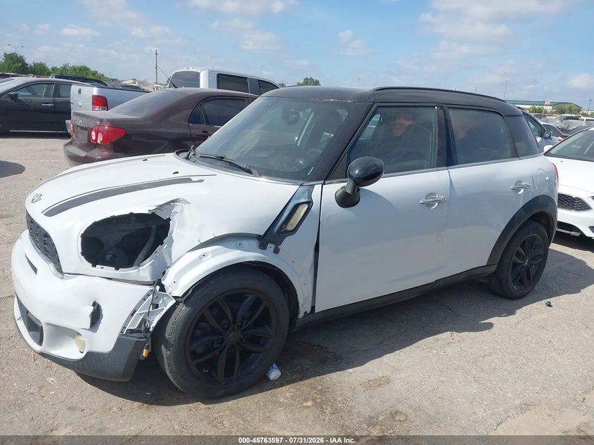2013 Mini Countryman VIN WMWZC3C53DWP51178 IAAI salvage auction — LEFT FRONT, Salvage Title, sold $1,100 on 2026-08-05 (photo 2)