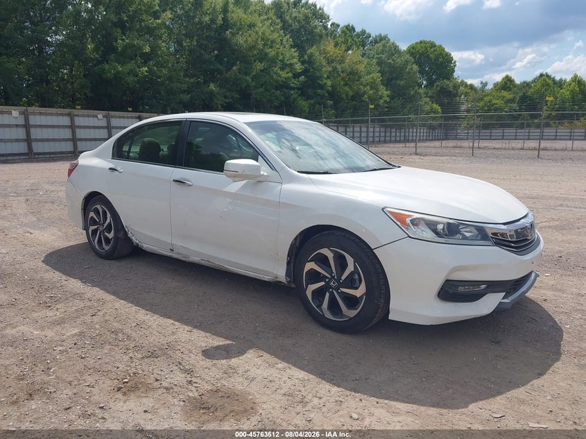 2017 Honda Accord VIN 1HGCR2F72HA006232 — IAAI salvage auction photo