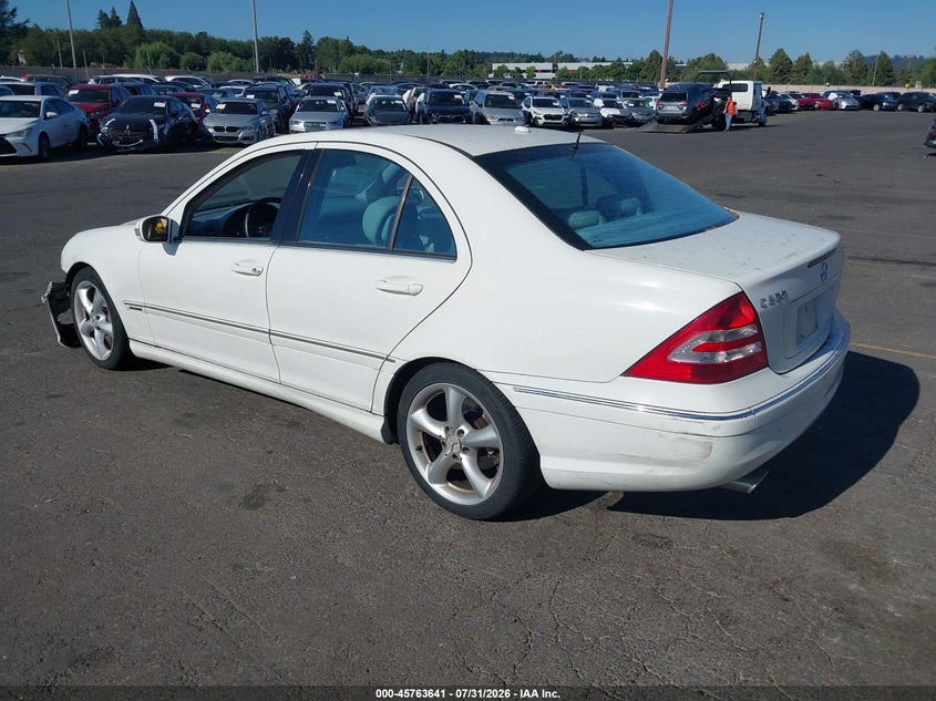 2006 Mercedes-benz C-klasse VIN WDBRF52H16F800736 IAAI salvage auction — LEFT FRONT, Salvage (Oregon), sold $150 on 2026-08-20 (photo 3)