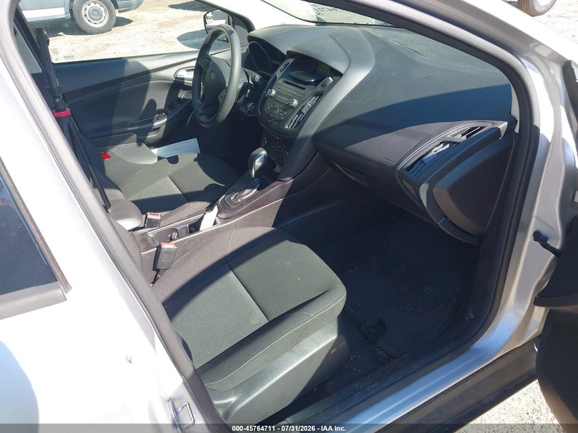 2017 Ford Focus VIN 1FADP3F25HL315478 IAAI salvage auction — NORMAL WEAR, Sf97 (Virginia), sold $9,300 on 2026-08-19 (photo 5)