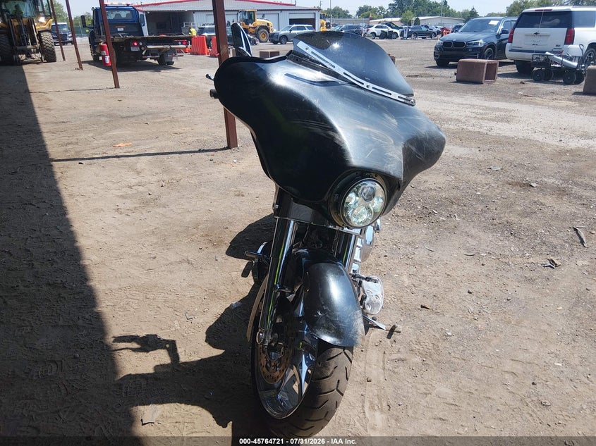 2009 Harley-davidson Flhx VIN 1HD1KB4179Y686872 IAAI salvage auction — FRONT END, Salvage (Ohio), sold $25 on 2026-09-26 (photo 5)
