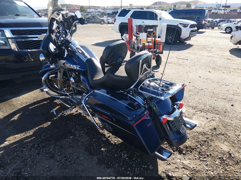 2012 Harley-davidson Street glide VIN 1HD1KBM18CB636945 IAAI salvage auction — FRONT END, Salvage Title, sold $1,750 on 2026-10-06 (photo 3)
