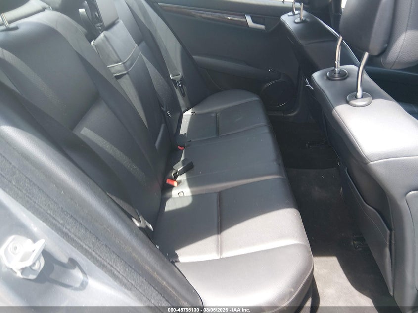 2013 Mercedes-benz C-klasse VIN WDDGF8AB3DR272965 IAAI salvage auction — FRONT END, Clear (Massachusetts), sold $1,300 on 2026-08-09 (photo 8)