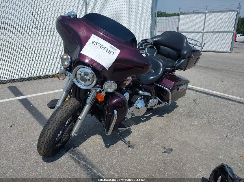 2005 Harley-davidson Flhtcui VIN 1HD1FCW175Y642923 IAAI salvage auction — FRONT END, Salvage (Indiana), sold $1,800 on 2026-09-03 (photo 2)