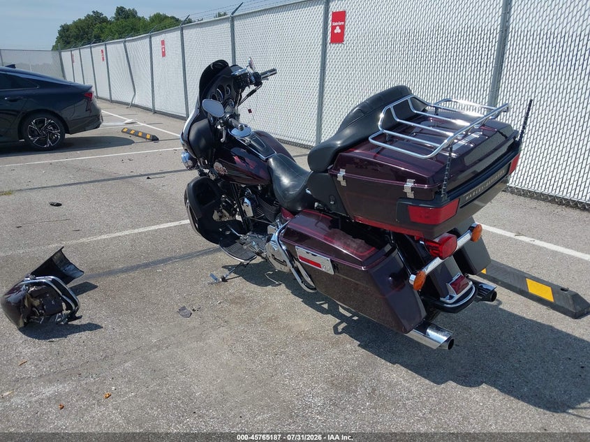 2005 Harley-davidson Flhtcui VIN 1HD1FCW175Y642923 IAAI salvage auction — FRONT END, Salvage (Indiana), sold $1,800 on 2026-09-03 (photo 3)