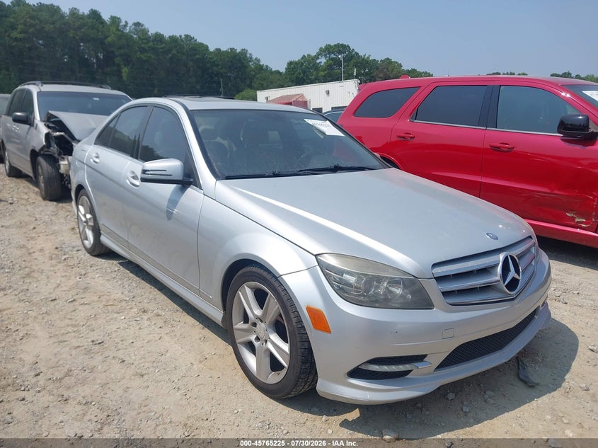 2011 Mercedes-benz C class VIN WDDGF5EB5BR133698 IAAI salvage auction — NORMAL WEAR, Clear (Georgia), sold $725 on 2026-08-13 (photo 1)