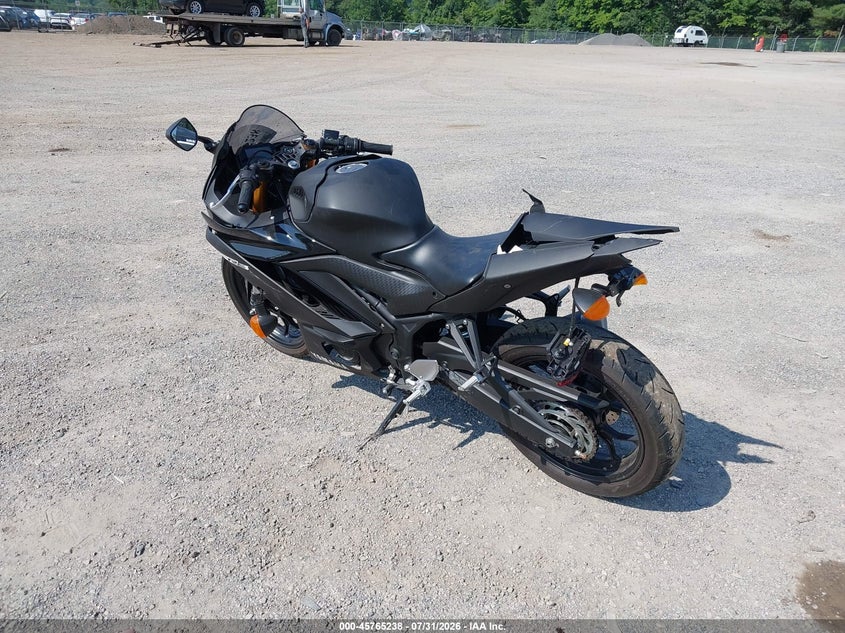 2019 Yamaha Yzf VIN MH3RH17Y6KK001731 IAAI salvage auction — ROLLOVER, Salvage (Ohio), sold $775 on 2026-09-08 (photo 3)