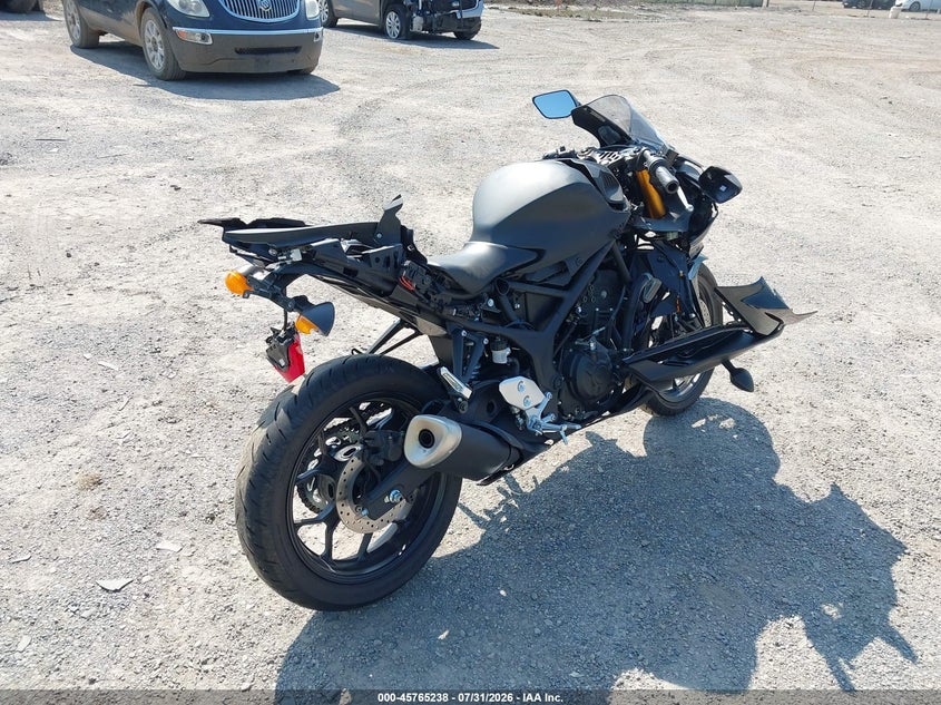 2019 Yamaha Yzf VIN MH3RH17Y6KK001731 IAAI salvage auction — ROLLOVER, Salvage (Ohio), sold $775 on 2026-09-08 (photo 4)