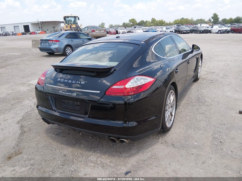 2011 Porsche Panamera VIN WP0AB2A79BL063010 IAAI salvage auction — NORMAL WEAR, Original (Texas), sold $1,900 on 2026-08-12 (photo 4)
