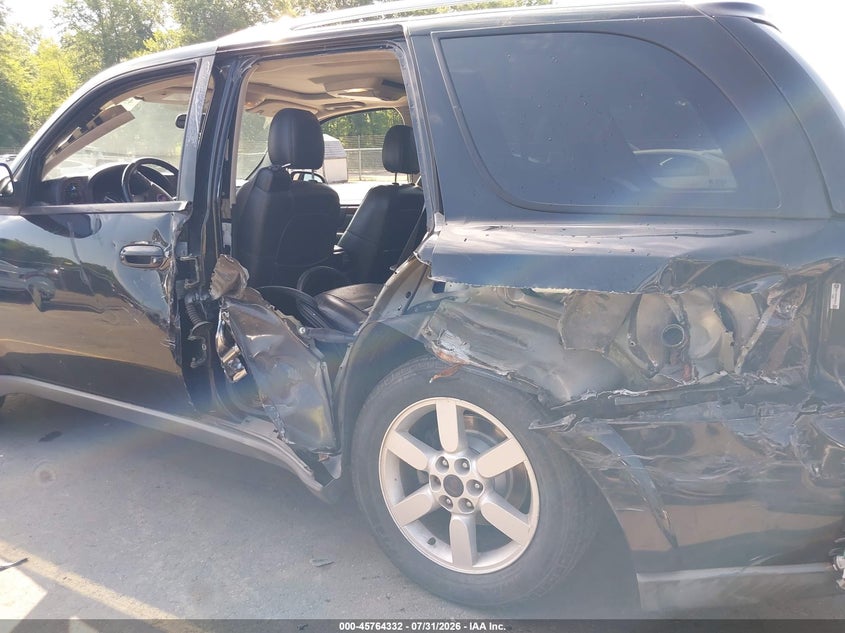 2008 Saab 9-7x VIN 5S3ET13M582800014 IAAI salvage auction — SIDE, Salvage (Connecticut), sold $425 on 2026-08-13 (photo 6)