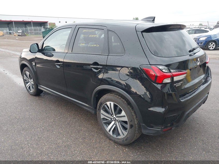 2024 Mitsubishi Outlander VIN JA4ARUAU5RU009473 IAAI salvage auction — NORMAL WEAR, Salvage Title, sold $11,000 on 2026-08-22 (photo 3)