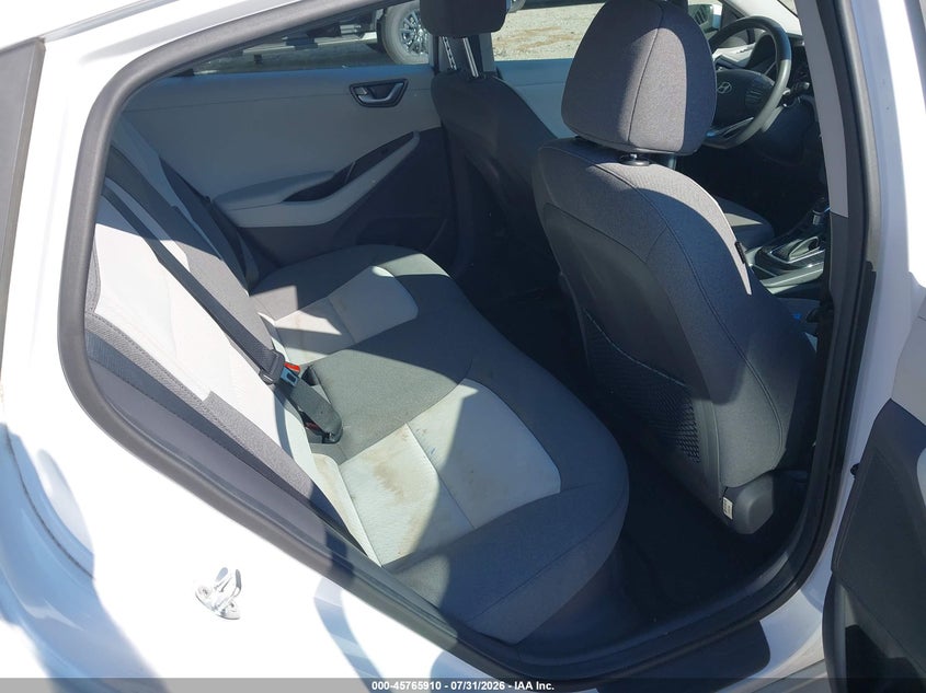 2020 Hyundai Ioniq hybrid VIN KMHC65LC9LU220003 IAAI salvage auction — NORMAL WEAR, Sf97 (Virginia), sold $9,700 on 2026-08-19 (photo 8)