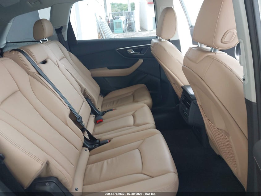 2025 Audi Q7 VIN WA1LVBF73SD021851 IAAI salvage auction — REAR END, Salvage Title, sold $31,975 on 2026-08-31 (photo 8)
