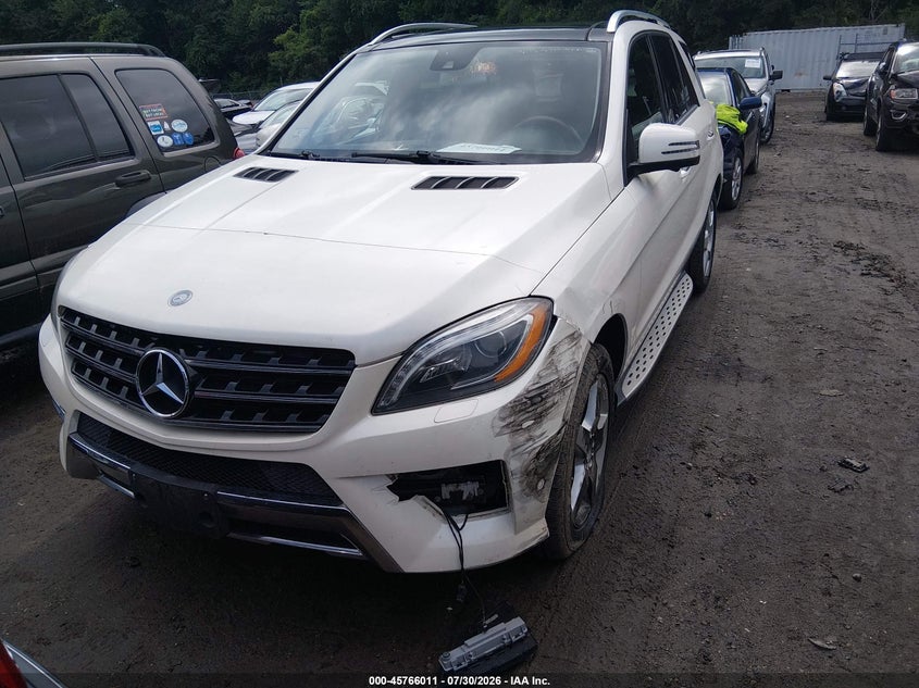2013 Mercedes-benz M-klasse VIN 4JGDA7DB0DA181549 IAAI salvage auction — LEFT FRONT, Clear (Massachusetts), sold $2,800 on 2026-08-05 (photo 2)