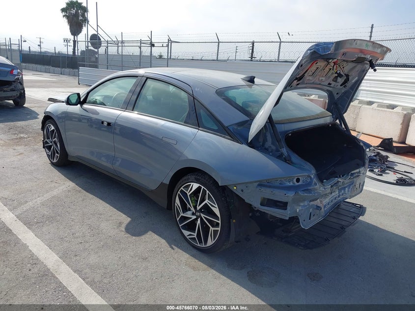2025 Hyundai Ioniq 6 VIN KMHM54AA9SA085415 IAAI salvage auction — FRONT & REAR, Salvage (California), sold $10,200 on 2026-08-29 (photo 3)