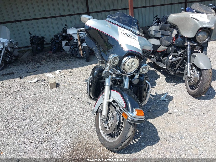 2011 Harley-davidson Flhtcu VIN 1HD1FC416BB659567 IAAI salvage auction — LEFT SIDE, Clear (Indiana), sold $2,500 on 2026-09-26 (photo 5)