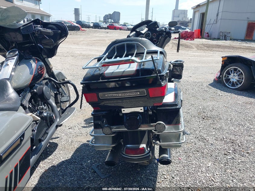 2011 Harley-davidson Flhtcu VIN 1HD1FC416BB659567 IAAI salvage auction — LEFT SIDE, Clear (Indiana), sold $2,500 on 2026-09-26 (photo 6)