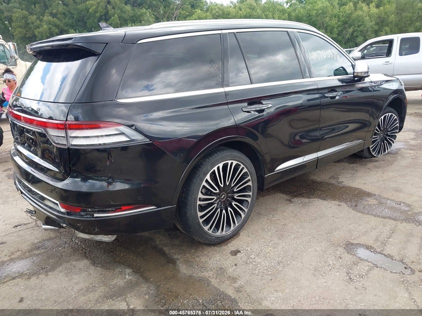 2022 Lincoln Aviator VIN 5LM5J9XC3NGL20895 IAAI salvage auction — REAR END, Salvage Title, sold $22,300 on 2026-09-23 (photo 4)