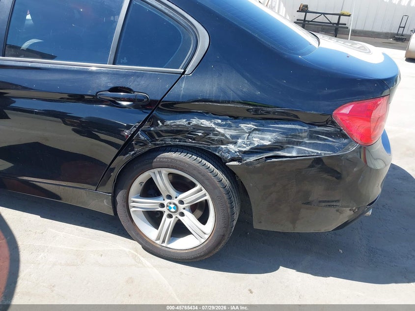 2015 BMW 3er VIN WBA3C1C59FK124909 IAAI salvage auction — REAR END, Salvage (California), sold $2,650 on 2026-08-19 (photo 6)