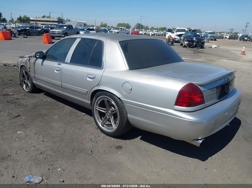 2004 Mercury Marauder VIN 2MEHM79V24X608722 IAAI salvage auction — Burn Engine, Junking Certificate (South Dakota), sold $1,650 on 2026-10-07 (photo 3)