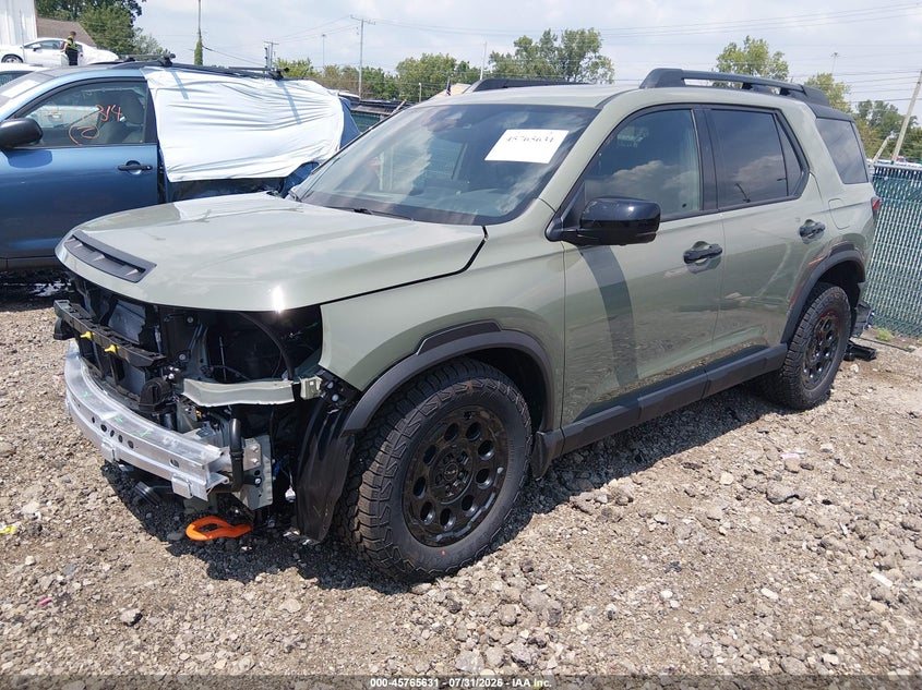 2026 Honda Passport VIN 5FNYF9H84TB067268 IAAI salvage auction — FRONT END, Salvage Title, sold $20,450 on 2026-08-26 (photo 2)