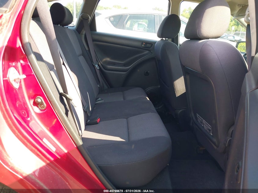 2003 Pontiac Vibe VIN 5Y2SL62803Z429497 IAAI salvage auction — NORMAL WEAR, Clear (Connecticut), sold $450 on 2026-08-21 (photo 8)