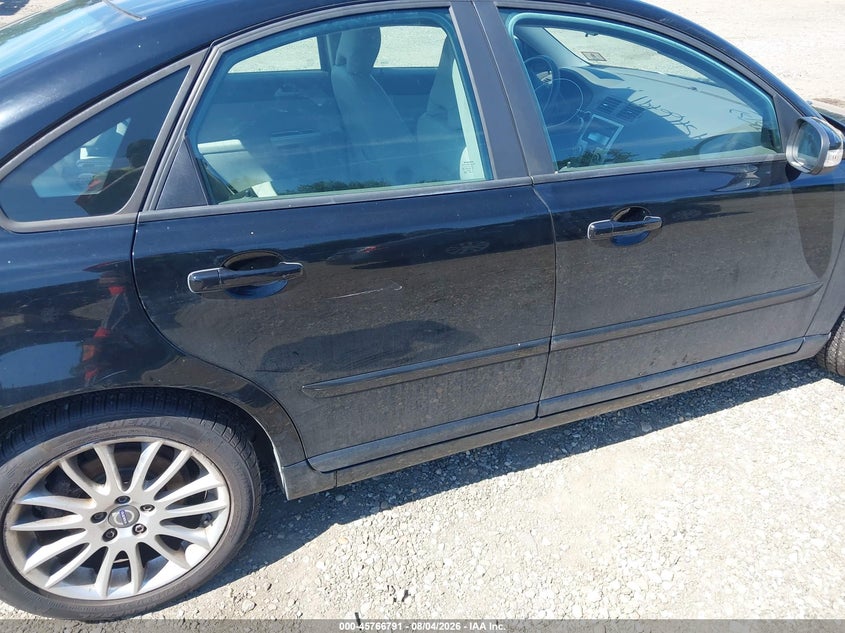 2010 Volvo S40 VIN YV1390MS5A2508298 IAAI salvage auction — NORMAL WEAR, Clear (New Jersey), sold $925 on 2026-08-11 (photo 6)