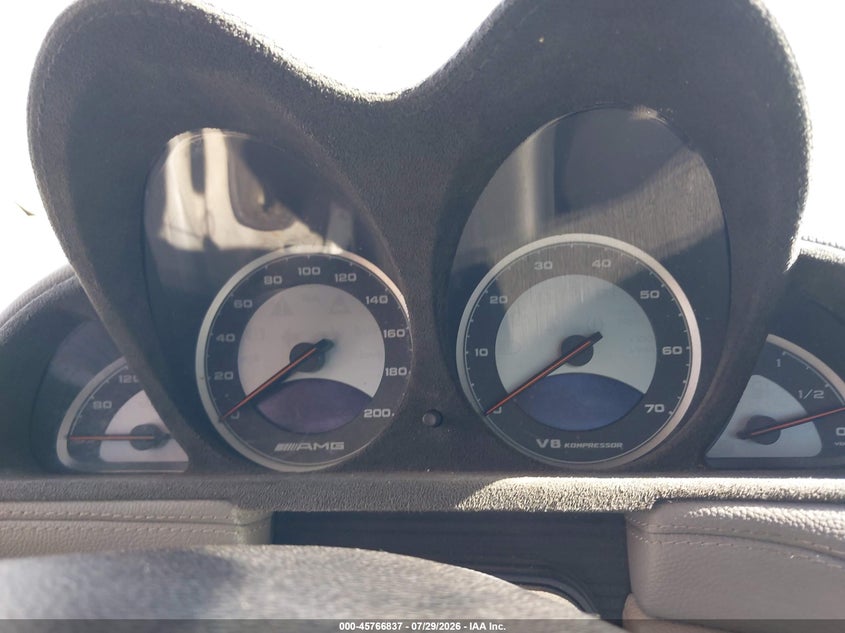 2004 Mercedes-benz Sl-klasse amg VIN WDBSK74F54F071819 IAAI salvage auction — NORMAL WEAR, Clear-Dealer Only (Arizona), sold $4,650 on 2026-08-20 (photo 7)