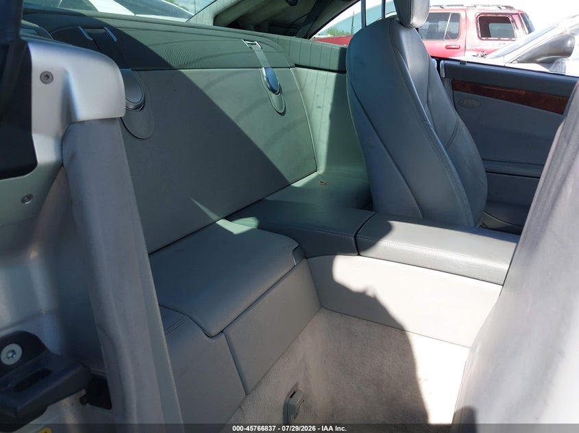 2004 Mercedes-benz Sl-klasse amg VIN WDBSK74F54F071819 IAAI salvage auction — NORMAL WEAR, Clear-Dealer Only (Arizona), sold $4,650 on 2026-08-20 (photo 8)
