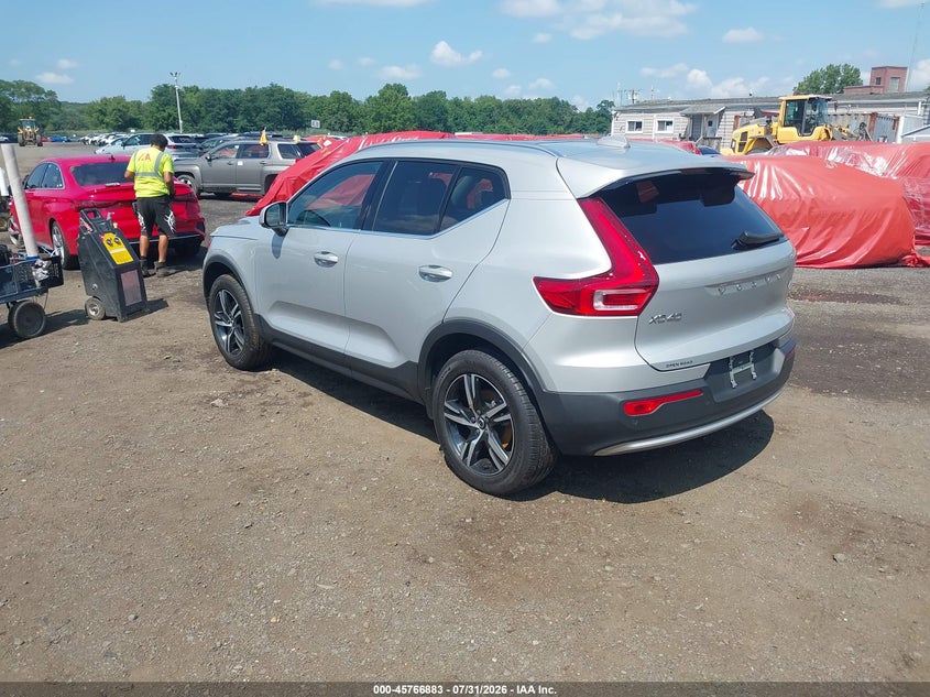 2025 Volvo Xc40 VIN YV4L12UJ6S2477321 IAAI salvage auction — WATER/FLOOD, Salvage Title, sold $9,900 on 2026-09-23 (photo 3)
