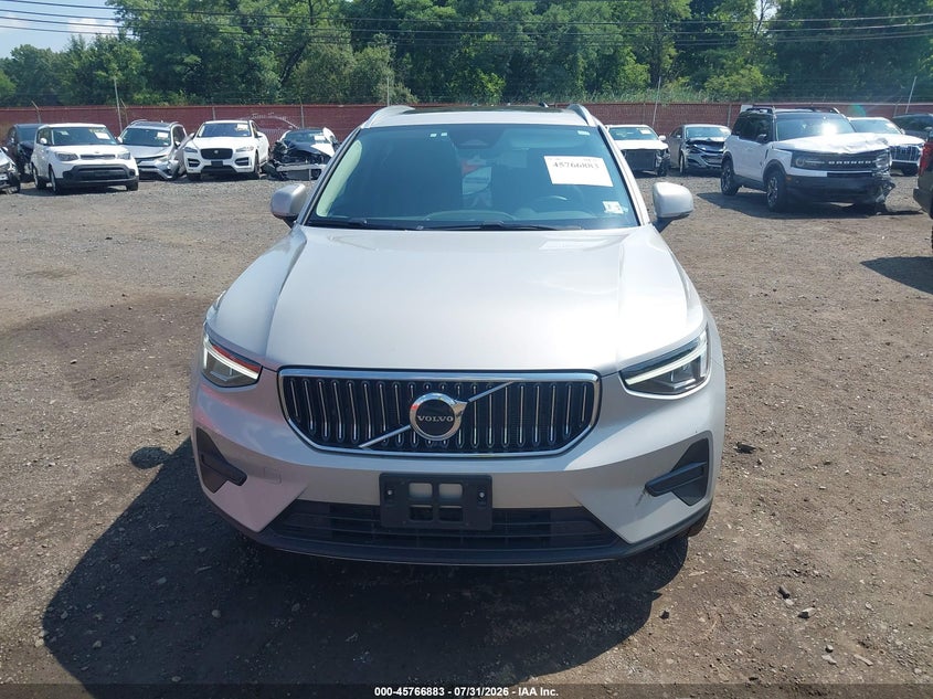 2025 Volvo Xc40 VIN YV4L12UJ6S2477321 IAAI salvage auction — WATER/FLOOD, Salvage Title, sold $9,900 on 2026-09-23 (photo 6)