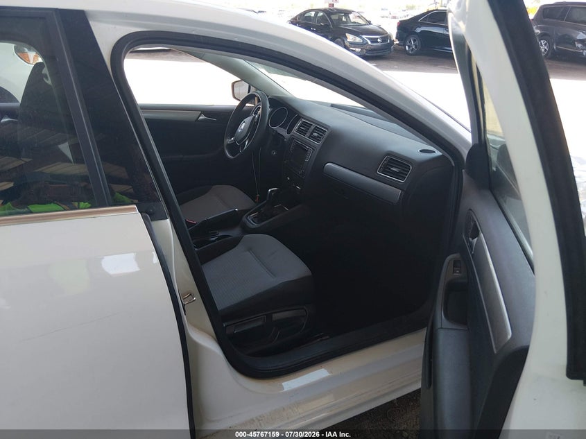 2017 Volkswagen Jetta VIN 3VW2B7AJ7HM403286 IAAI salvage auction — RIGHT FRONT, Salvage (Arizona), sold $2,850 on 2026-09-15 (photo 5)