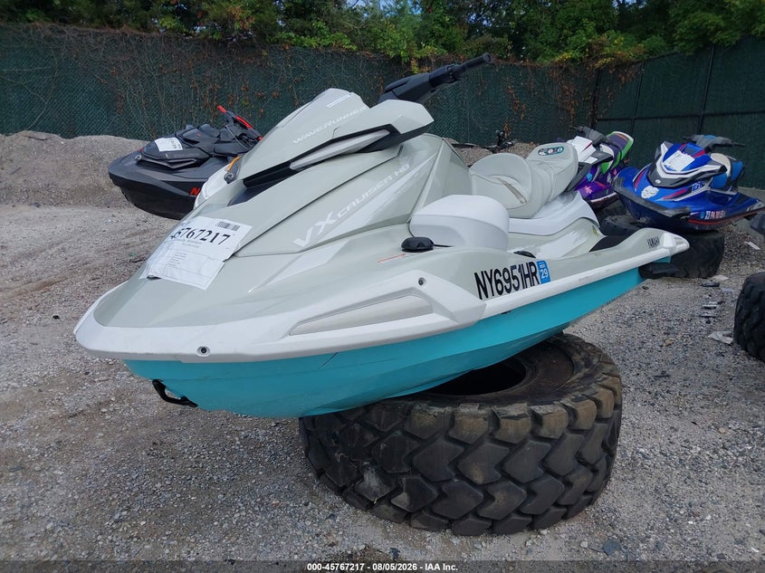 2025 Yamaha VIN 00000YAMA3875H425 IAAI salvage auction — FRONT END, Wait Title, sold $8,100 on 2026-08-18 (photo 2)