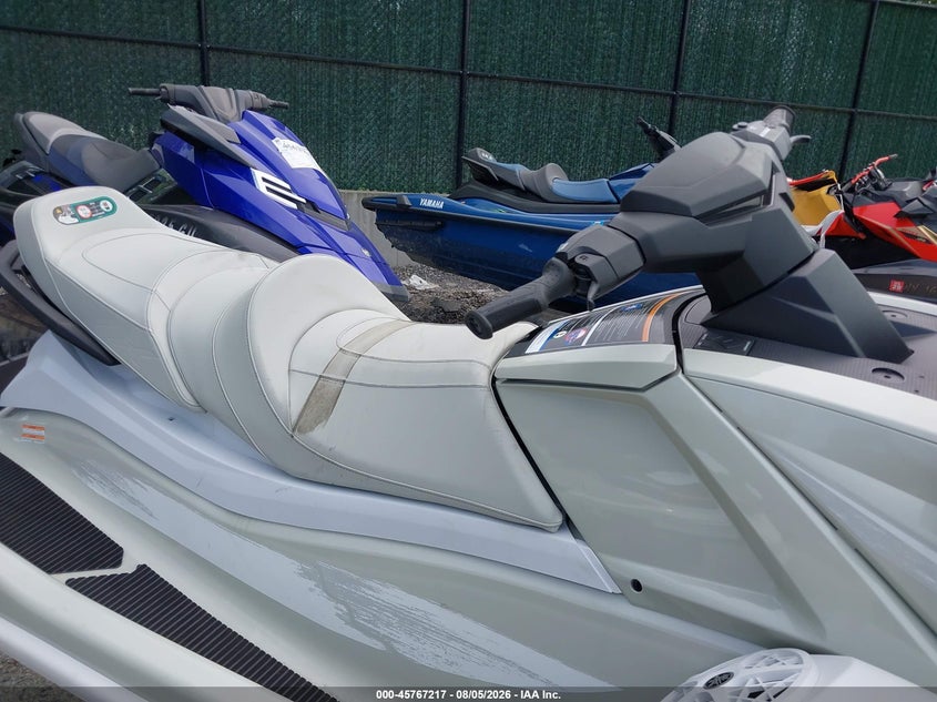 2025 Yamaha VIN 00000YAMA3875H425 IAAI salvage auction — FRONT END, Wait Title, sold $8,100 on 2026-08-18 (photo 5)